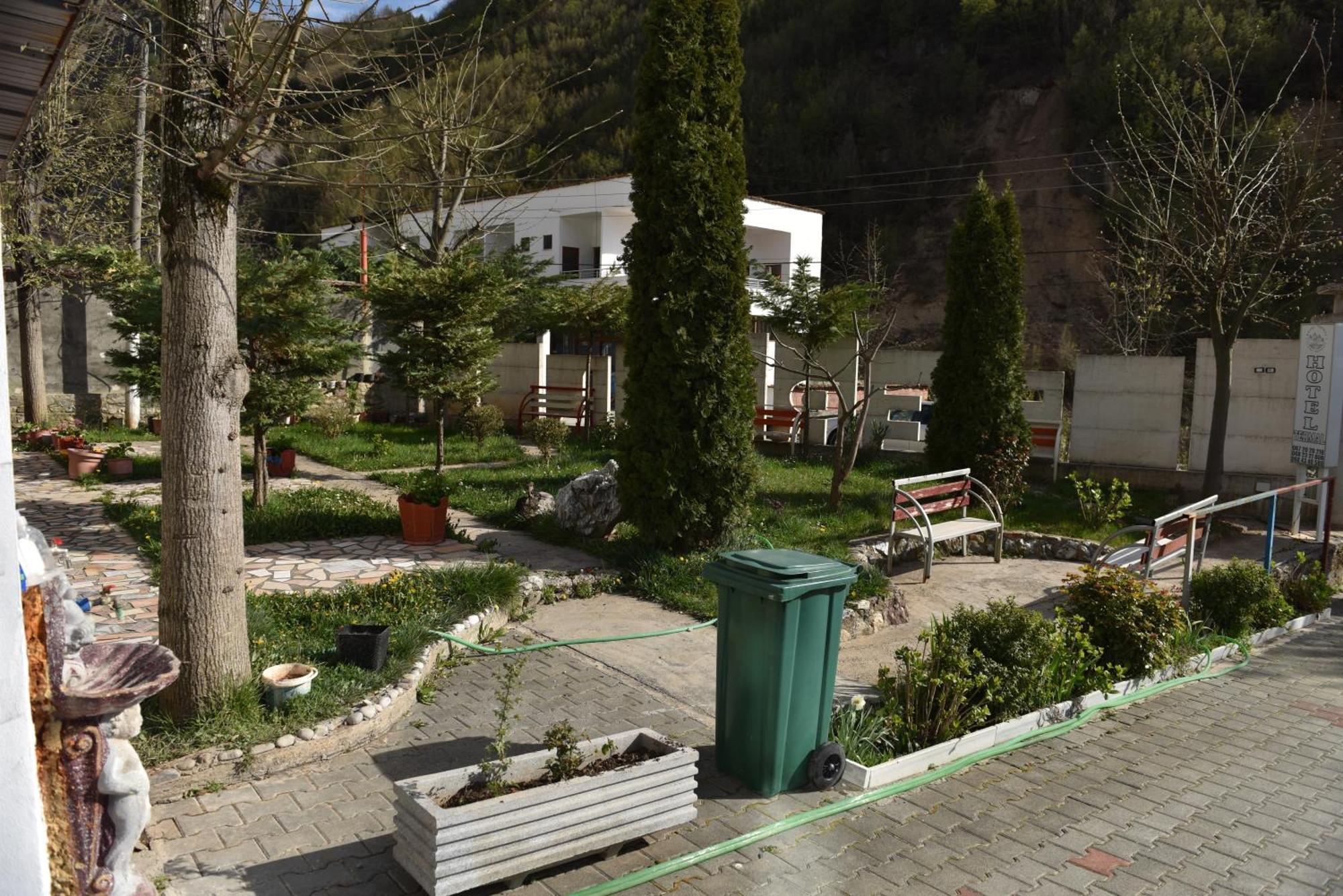 Hotel Termal Peshkopi Екстериор снимка
